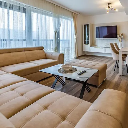 Porta Aurea Mukalba, Appartement