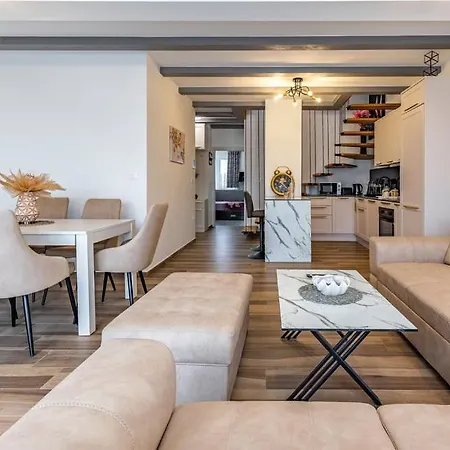 Appartement Porta Aurea Mukalba, *
