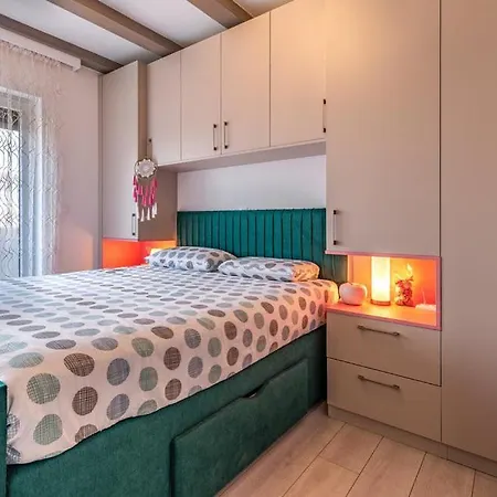 Porta Aurea Mukalba, Appartement *